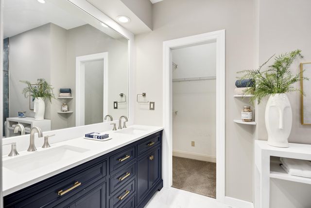 533 RIENZI DR, Memphis, TN 38103