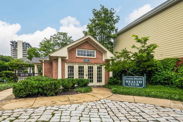 533 RIENZI DR, Memphis, TN 38103