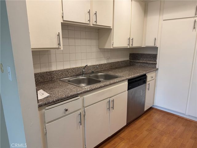 12830 Burbank, Valley Village, CA 91607