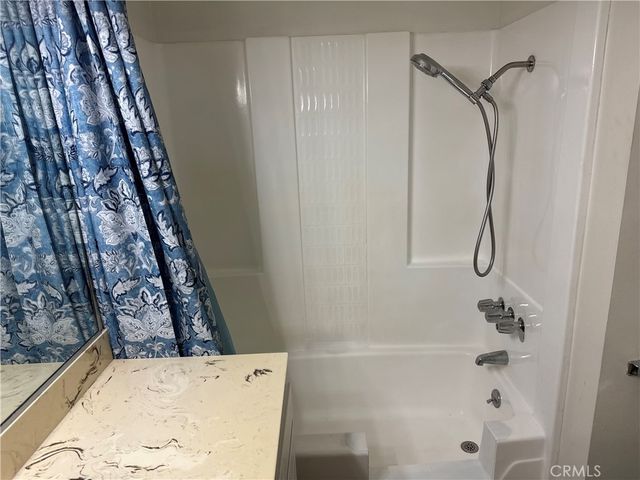 12830 Burbank, Valley Village, CA 91607