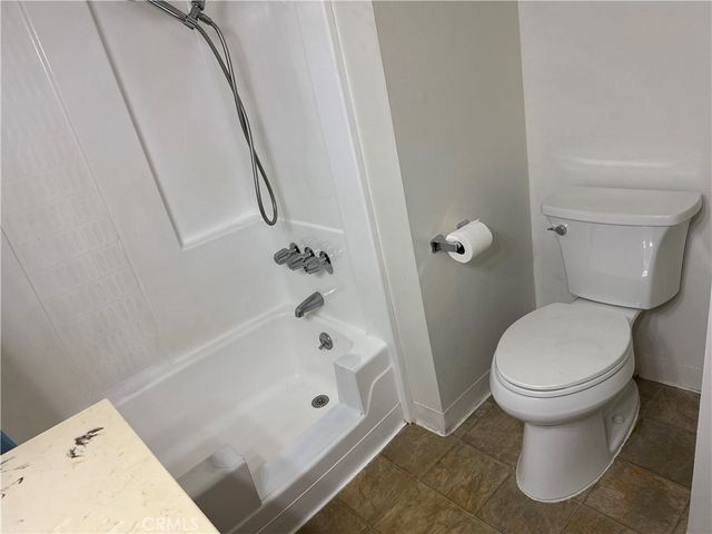 12830 Burbank, Valley Village, CA 91607