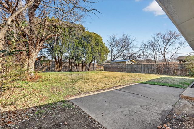 1845 Wintergreen Road, Carrollton, TX 75006