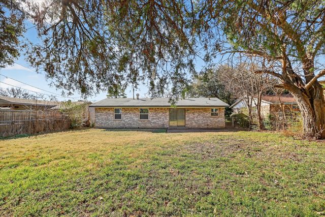 1845 Wintergreen Road, Carrollton, TX 75006