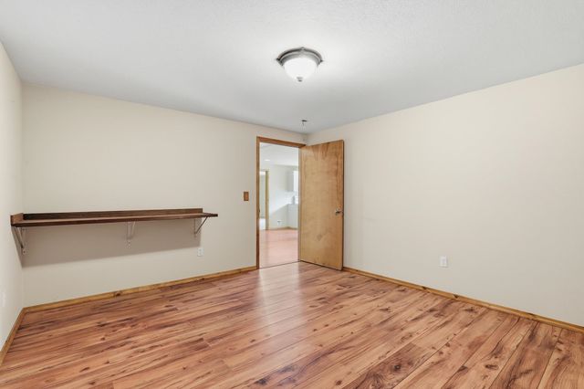 5910 N Garfield Rd, Spokane, WA 99224