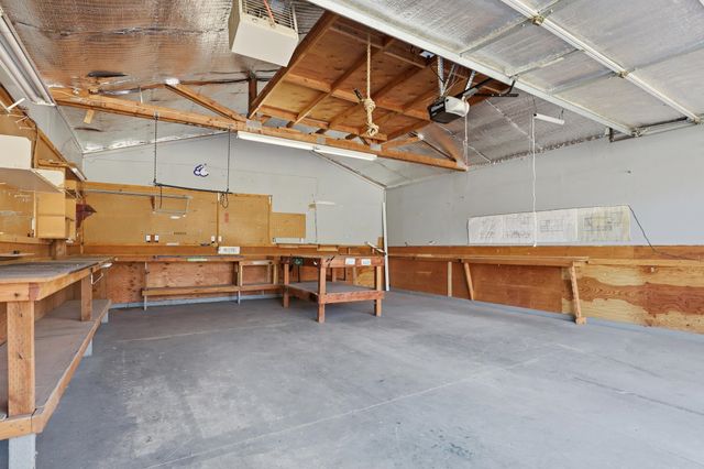 5910 N Garfield Rd, Spokane, WA 99224