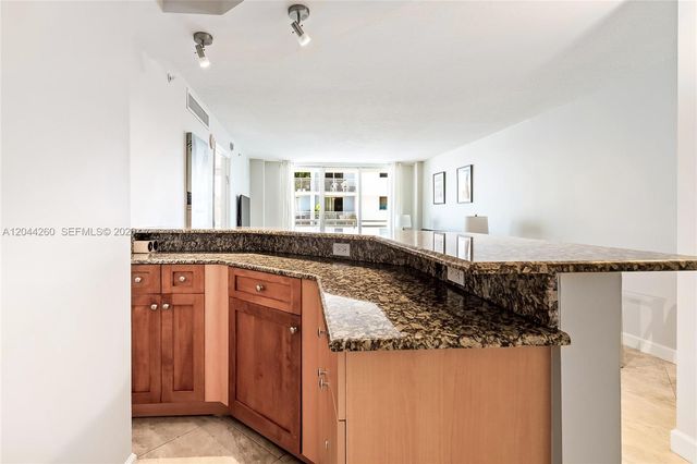 6917 Collins Avenue 1012, Miami Beach, FL 33141