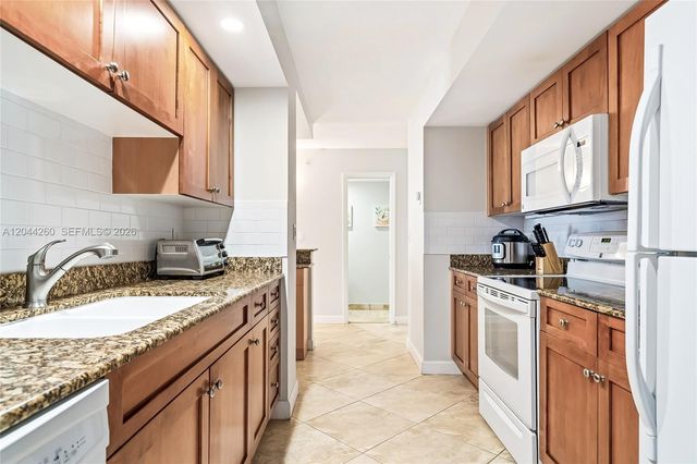 6917 Collins Avenue 1012, Miami Beach, FL 33141