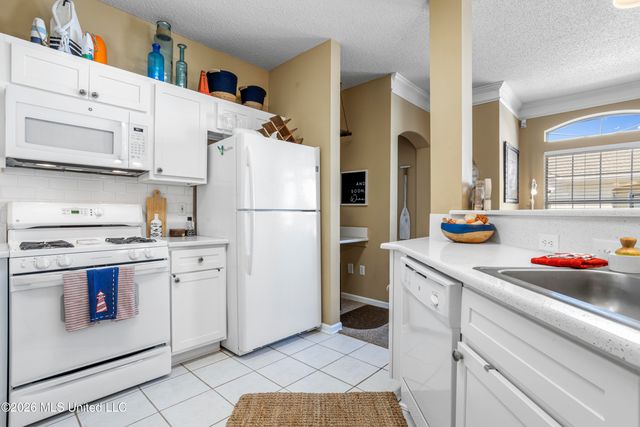 2252 Beach Drive, 2304, Gulfport, MS 39507