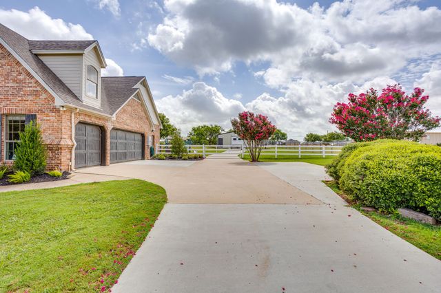 13516 Haslet Court, Haslet, TX 76052