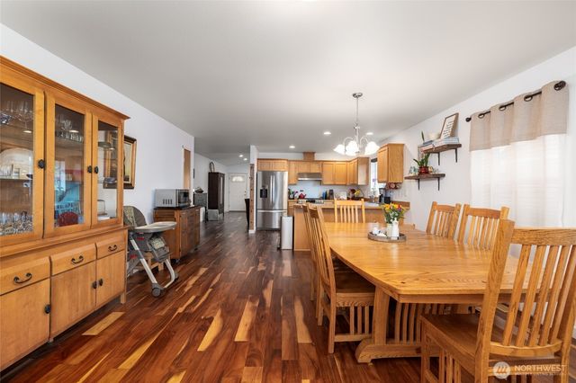 1036 Homestead Drive, Burlington, WA 98233