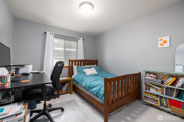 1036 Homestead Drive, Burlington, WA 98233