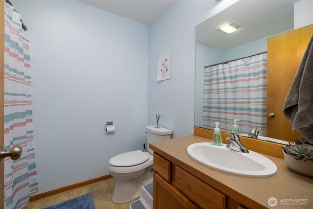 1036 Homestead Drive, Burlington, WA 98233