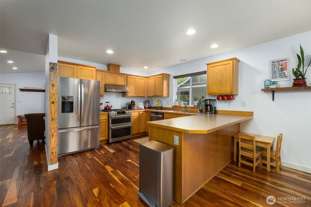 1036 Homestead Drive, Burlington, WA 98233