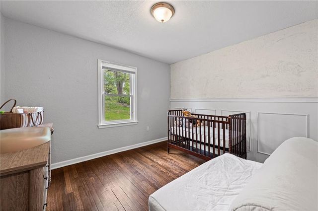 5321 Roswell Avenue, Kansas City, KS 66104