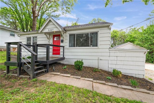 5321 Roswell Avenue, Kansas City, KS 66104