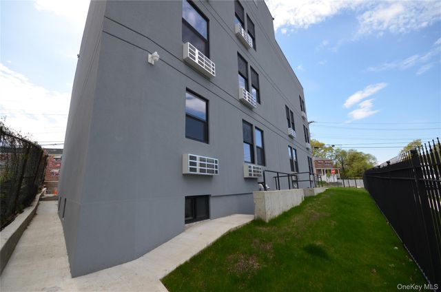 3540 Tiemann Avenue, Bronx, NY 10469