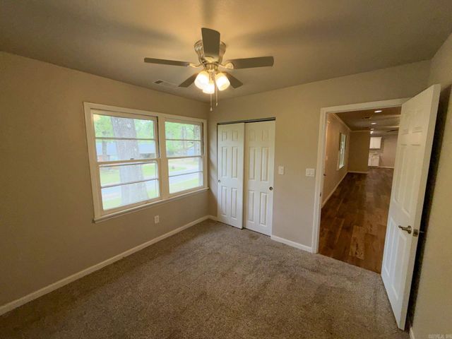 1220 Sunset Drive, Benton, AR 72015