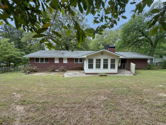 1220 Sunset Drive, Benton, AR 72015