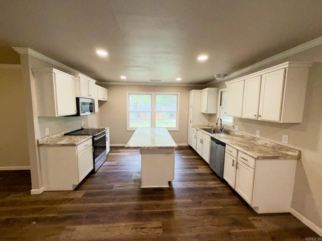 1220 Sunset Drive, Benton, AR 72015