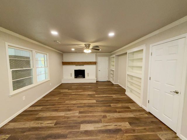 1220 Sunset Drive, Benton, AR 72015
