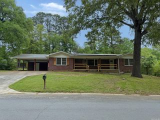 1220 Sunset Drive, Benton, AR 72015