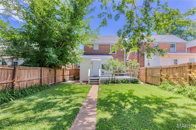 4963 Sutherland Avenue, St Louis, MO 63109