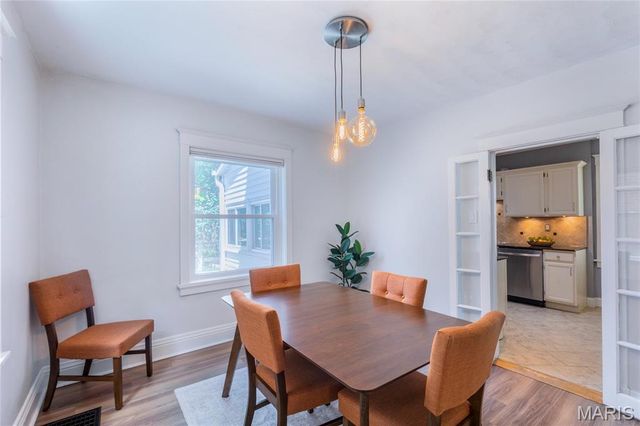 4963 Sutherland Avenue, St Louis, MO 63109