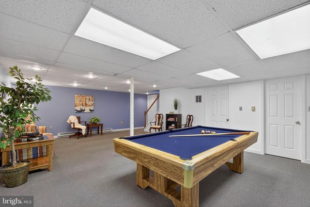 35 OLD POST LN, Lititz, PA 17543