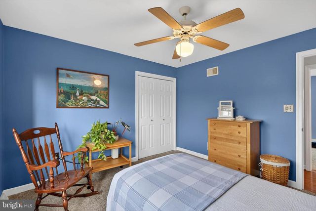 35 OLD POST LN, Lititz, PA 17543