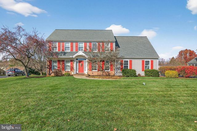 35 OLD POST LN, Lititz, PA 17543
