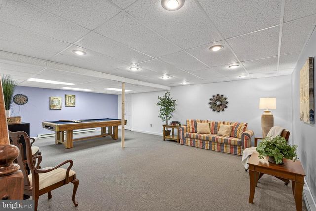 35 OLD POST LN, Lititz, PA 17543