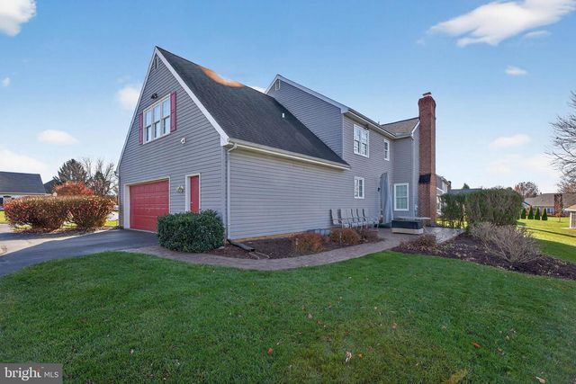 35 OLD POST LN, Lititz, PA 17543