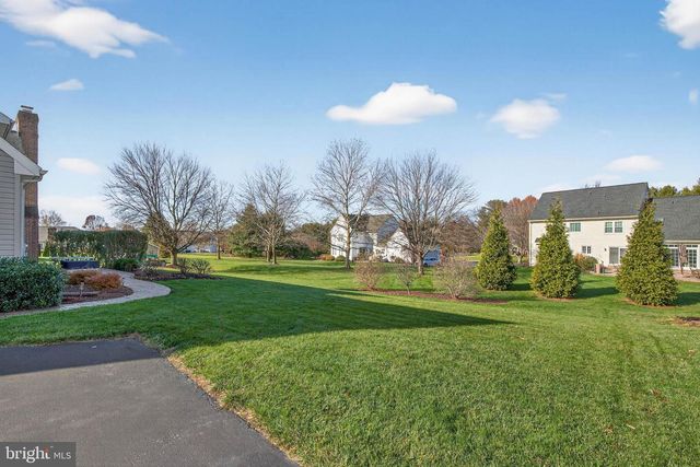 35 OLD POST LN, Lititz, PA 17543