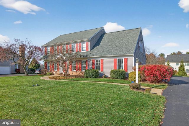 35 OLD POST LN, Lititz, PA 17543