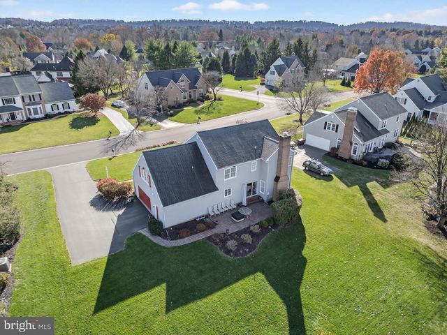 35 OLD POST LN, Lititz, PA 17543