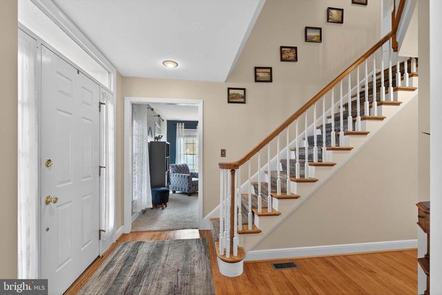 35 OLD POST LN, Lititz, PA 17543