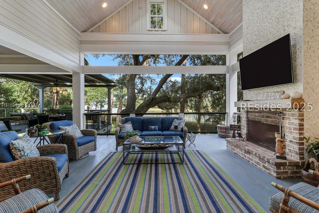 77 Cumberland Dr, Bluffton, SC 29910