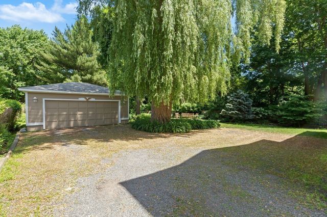174 Willow Rd, Nahant, MA 01908