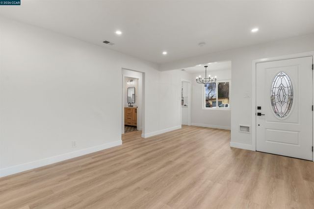 954 Carpino Ave, Pittsburg, CA 94565