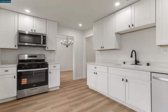 954 Carpino Ave, Pittsburg, CA 94565