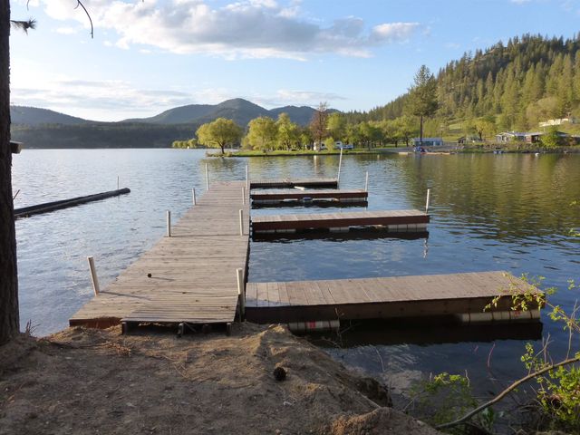 65xx Whispering Pines Way, Nine Mile Falls, WA 99026