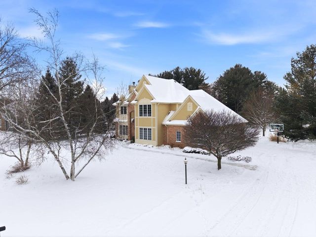 W283N6297 Hibritten WAY, Hartland, WI 53029