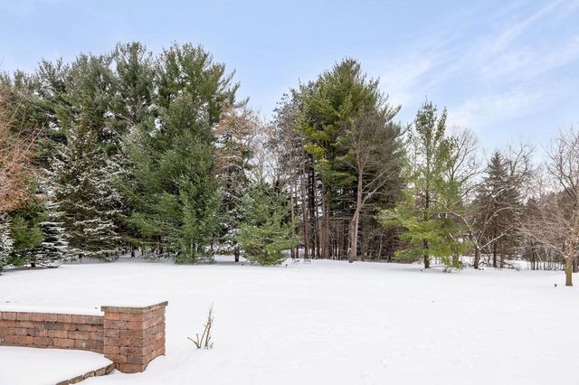 W283N6297 Hibritten WAY, Hartland, WI 53029