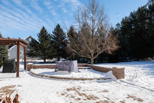 W283N6297 Hibritten WAY, Hartland, WI 53029