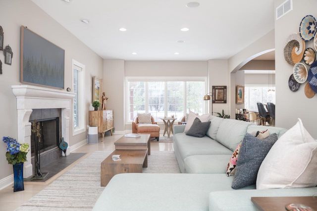 W283N6297 Hibritten WAY, Hartland, WI 53029