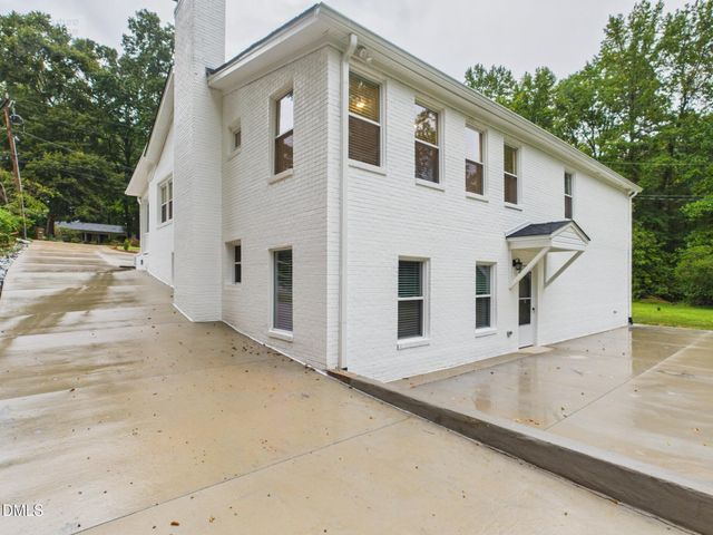 306 Miltwood Drive, Greensboro, NC 27455