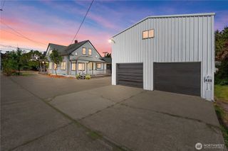 422 W Main Avenue, Puyallup, WA 98371