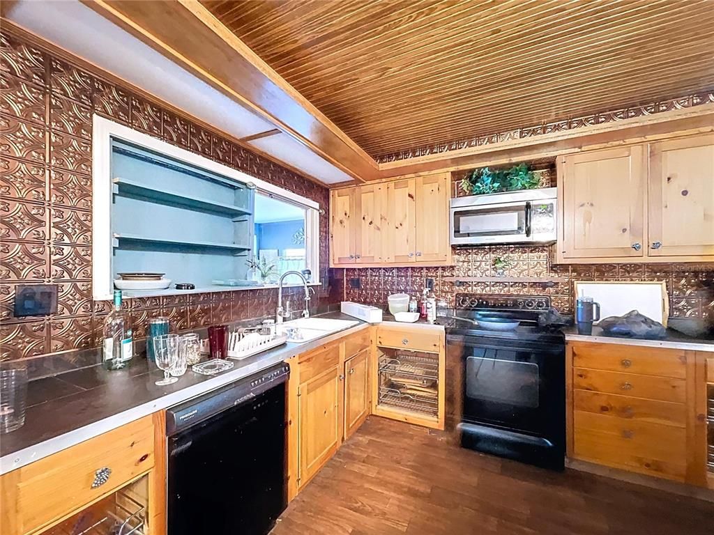 Image 20 of property listing at 2740 SATURN ROAD, Brooksville, FL 34604