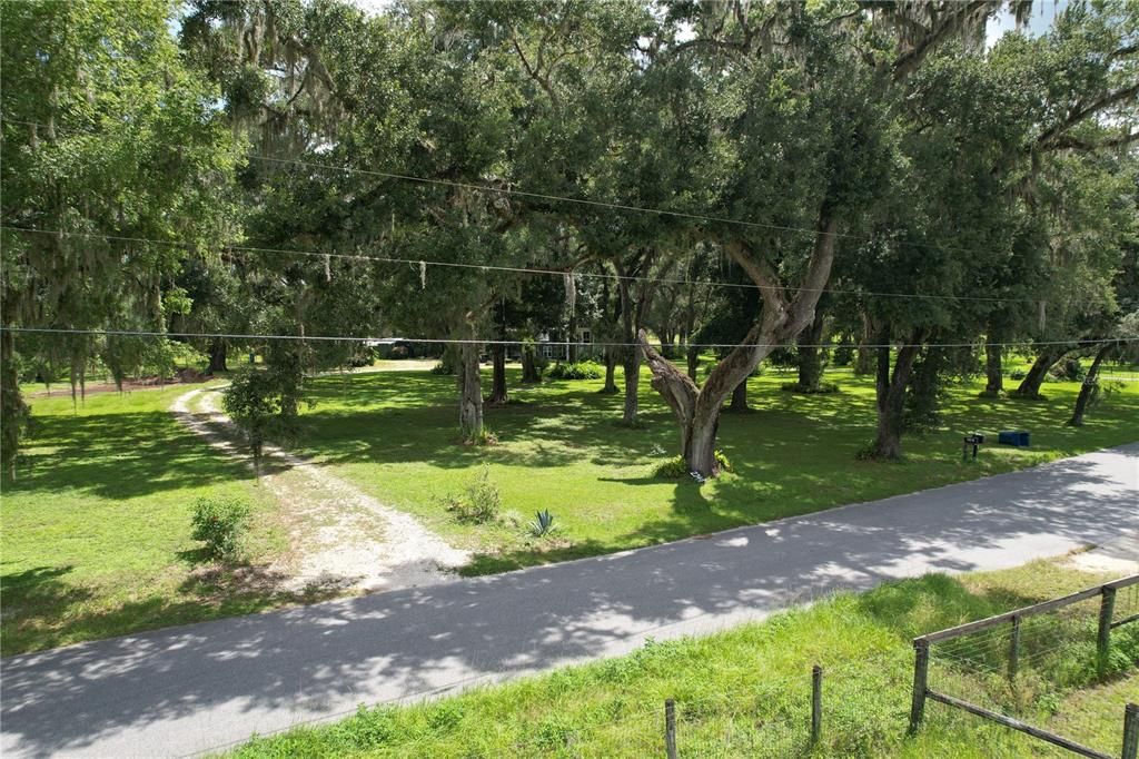 Image 33 of property listing at 2740 SATURN ROAD, Brooksville, FL 34604