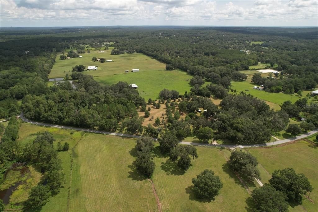 Image 45 of property listing at 2740 SATURN ROAD, Brooksville, FL 34604
